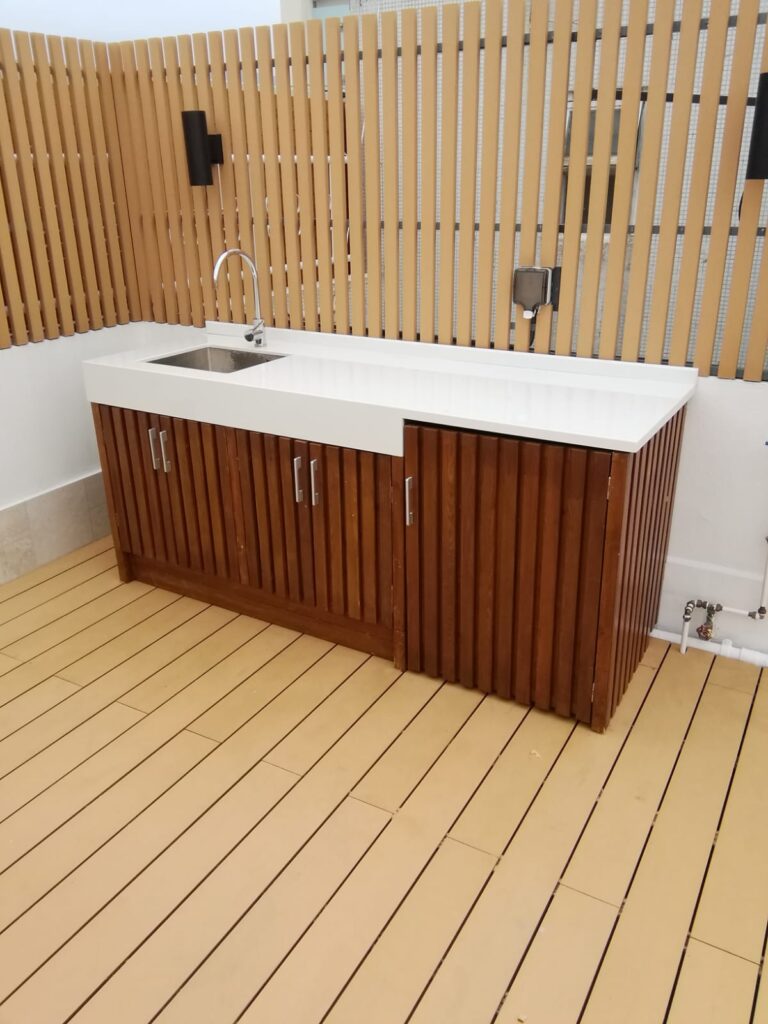 九龍塘又一村天台戶外木工程18