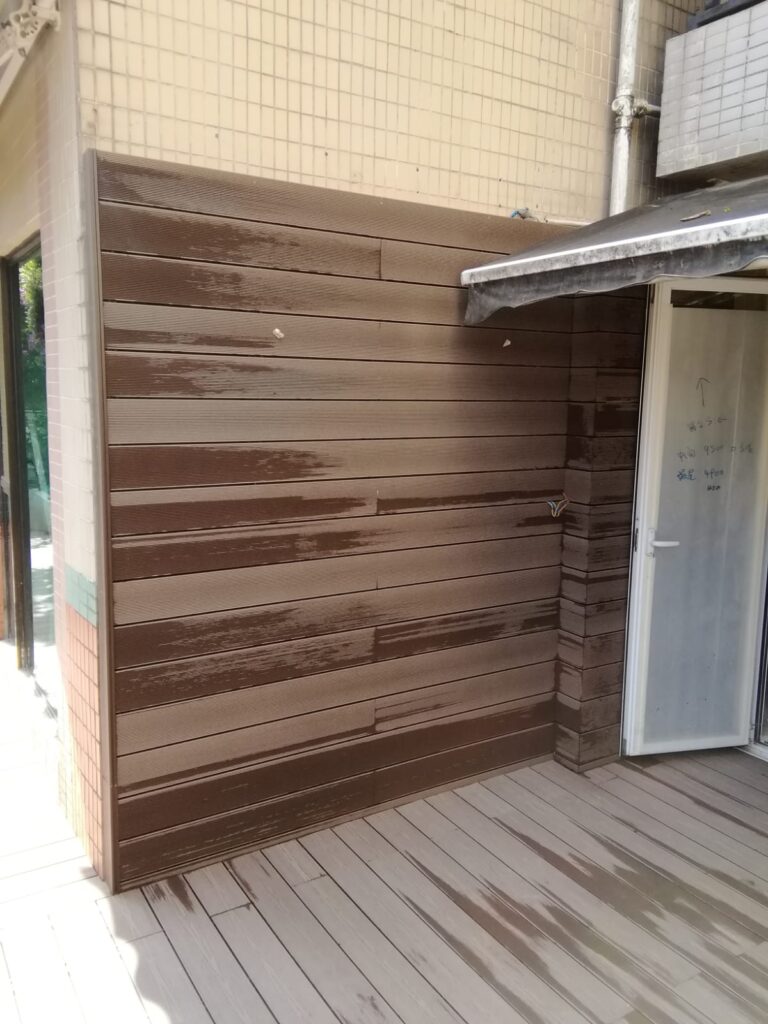 元朗金閣豪苑2座地下戶外木工程1