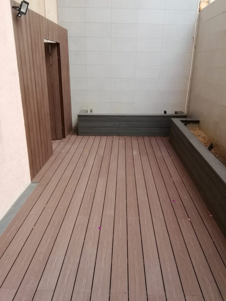 紅山半島獨立屋側花園戶外木工程7