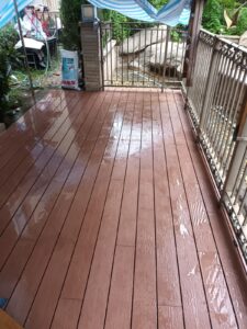 逸瓏灣前花園戶外木工程5