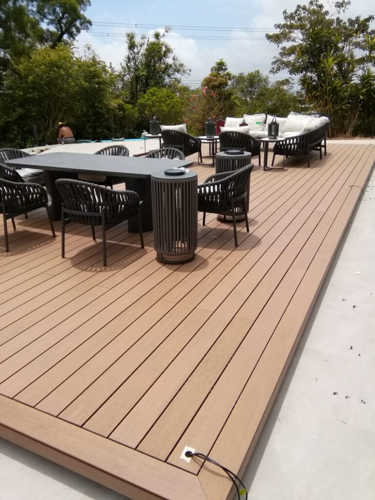 飛鵝山獨立屋後花園戶外木工程10